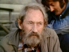 Arthur Hunnicutt as Uncle Jesse Hagg