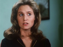 Lori-Nan Engler as Sarah-Ann