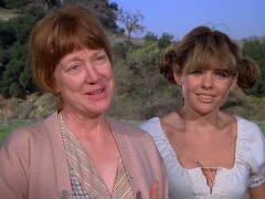 Miriam Byrd-Nethery as Holly and Lori Lethin as Lori